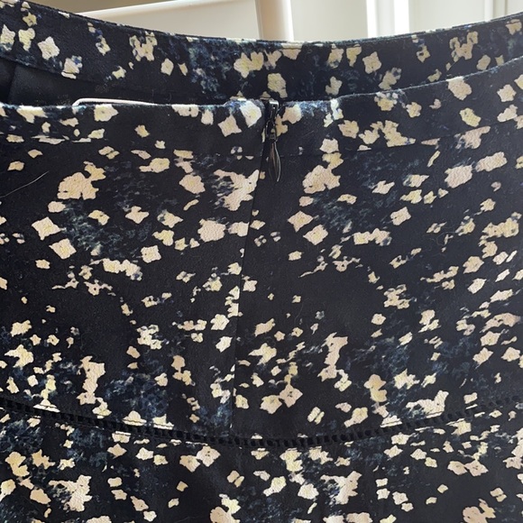 Sunday Best Mini Floral Skirt - Picture 3 of 4